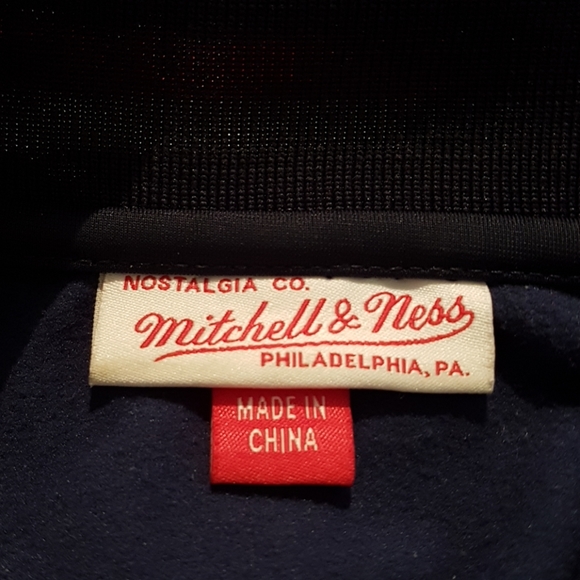 Toronto Blue Jays Mitchell & Ness Zipup - Picture 4 of 4